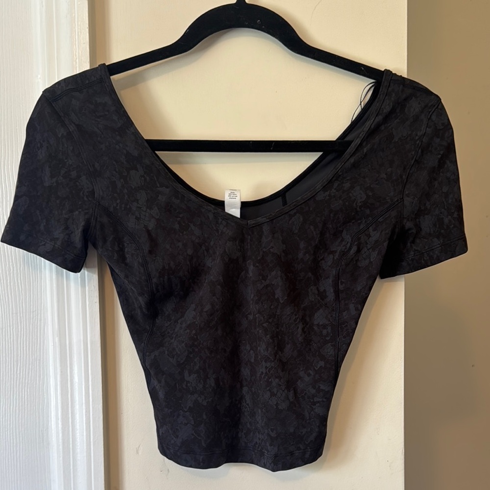 Lululemon top